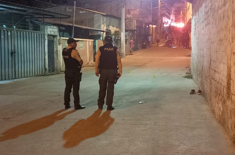 Un atentado a balas registrado en el reconocido barrio Ursa de Manta, Manabí, cobró la vida de una segunda víctima.