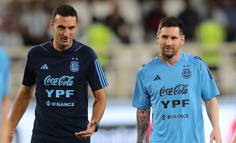 Messi puede seguir jugando, pero la decisión en suya, dice Scaloni