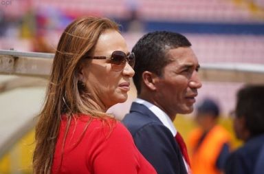 Lucía Vallecilla no es más la presidenta de El Nacional, así lo confirmó la Federación Ecuatoriana de Fútbol (FEF).