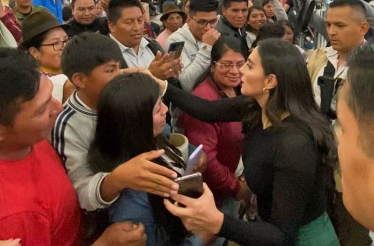 Verónica Abad, vicepresidenta de la República reconoció que siente temor y lo hizo minutos previos de su viaje a Israel.