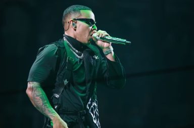 Daddy Yankee hace importante anuncio durante concierto