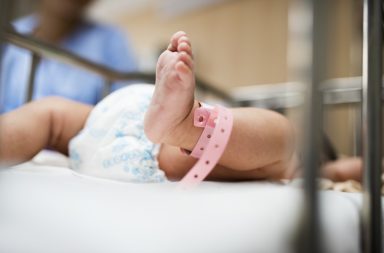 Un bebé fue quemado con agua caliente en un hospital