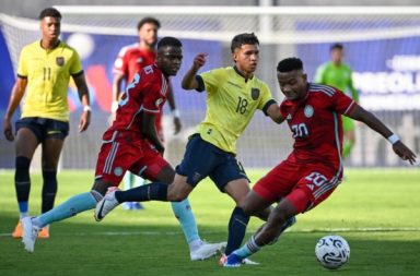 Un contundente Ecuador sub 23 goleó a Colombia (3-0) en el arranque del Preolímpico que se disputa en Venezuela.