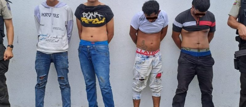 Cuatro detenidos en persecución policial en Quevedo