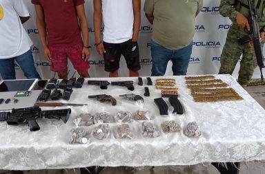 Militares encontraron armas y municiones en un prostíbulo de Machala