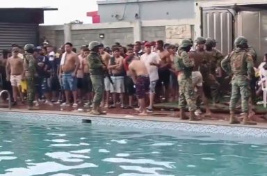 Militares hicieron requisa en un complejo deportivo de Guayaquil