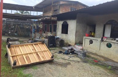 Un incendio afectó a una vivienda en el sitio El Limón, en la vía Portoviejo-Crucita, en la provincia de Manabí.