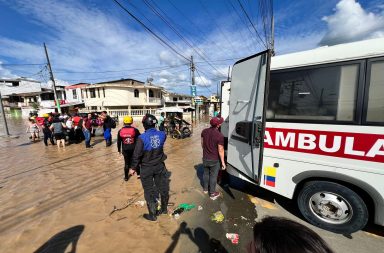 Pacientes del hospital de Chone son evacuados por emergencia