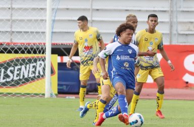 Imbabura goleó a Delfín en la LigaPro