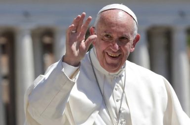El Papa Francisco llegaría a Ecuador en septiembre próximo, aseveró Henry Kronfle, presidente de la Asamblea.