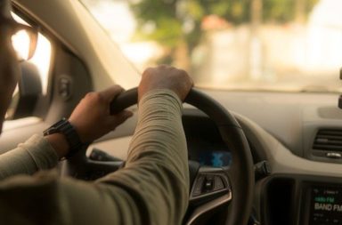 Pasajera enfurece porque taxista no quiso entrar a un motel, sucedió en Chile.