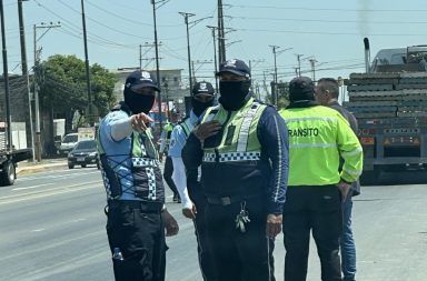 Agentes encapuchados realizaban operativo en Durán
