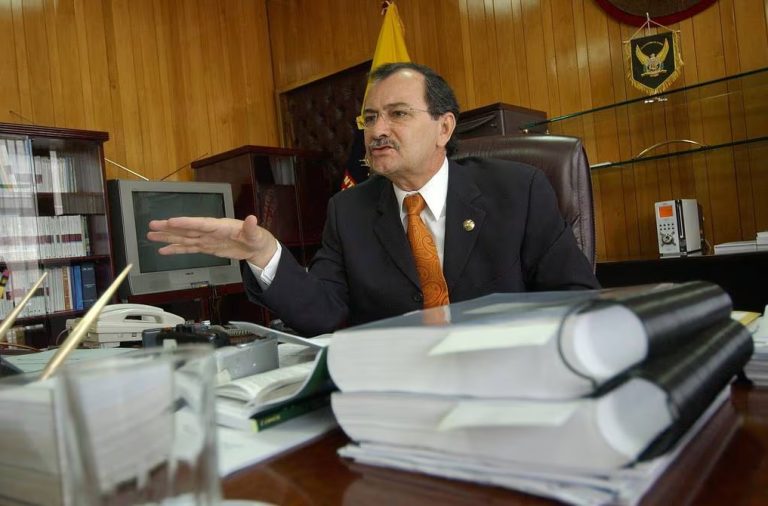 El político ecuatoriano Carlos Pólit tiene varios bienes en Miami y Ecuador reclama la mitad de estos, a través de la Procuraduría General del Estado (PGE).