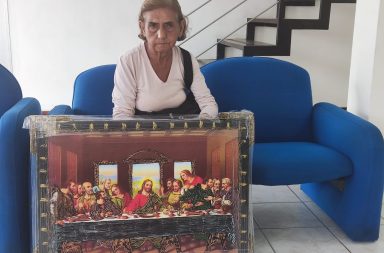 Miriam Coral abuelita que pinta