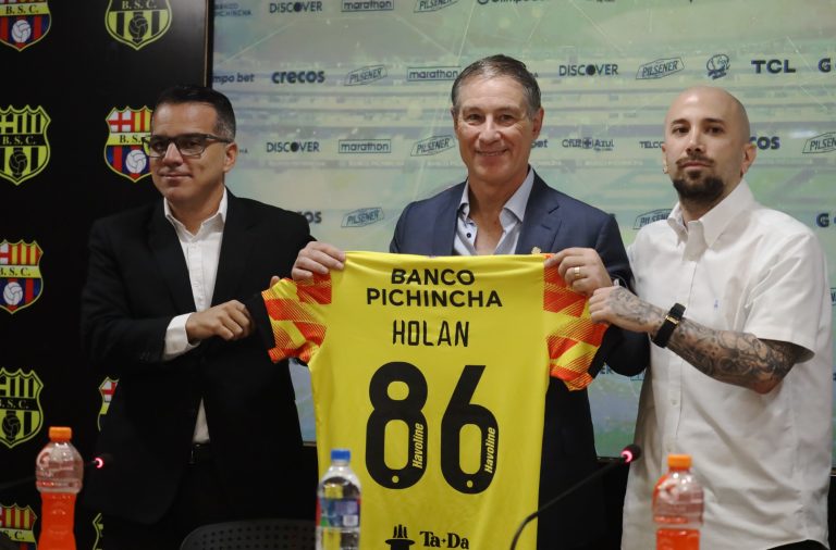 Ariel Holan es presentado oficialmente por Barcelona SC.