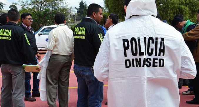 Sicario grabó un triple crimen ocurrido en Guayaquil.
