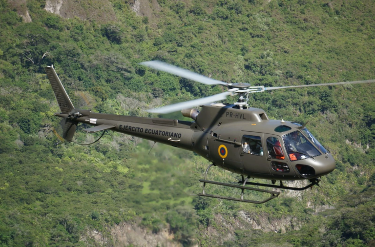 helicóptero militar Ecuador