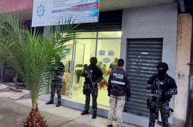 Se realizan allanamientos en tres provincias por presunta red de corrupción en Petroecuador