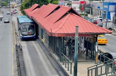 Metrovía Guayaquil sube precio Aquiles Alvarez