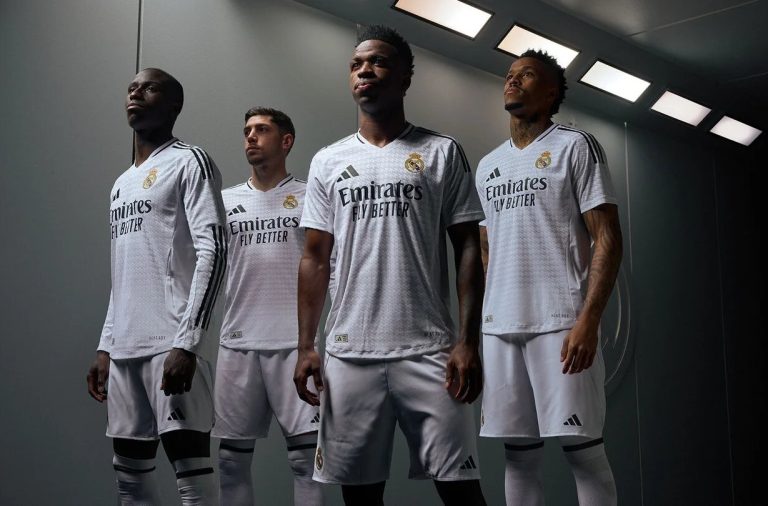 El Real Madrid presenta su nueva camiseta "minimalista" con detalles en negro