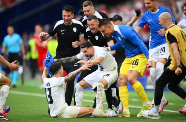 Eslovenia empató con Dinamarca, Países Bajo venció a Polonia