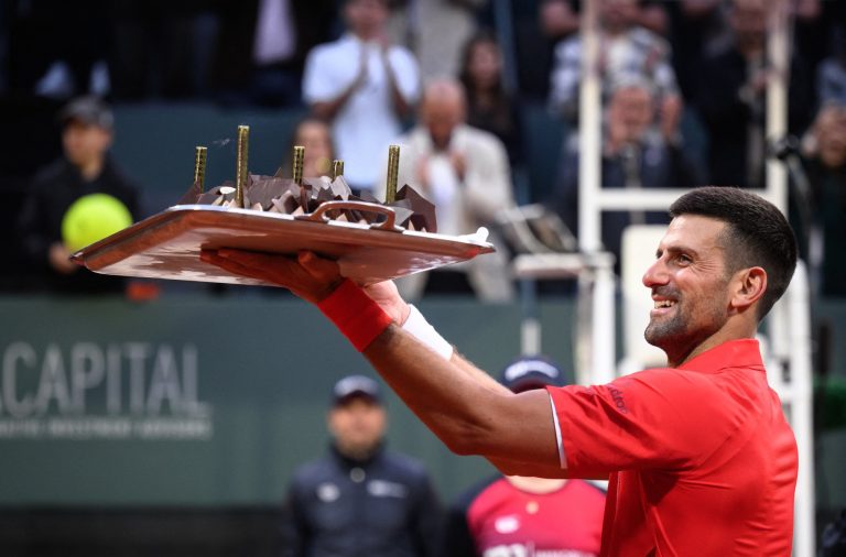 Novak Djokovic se retiró de Roland Garros por lesión