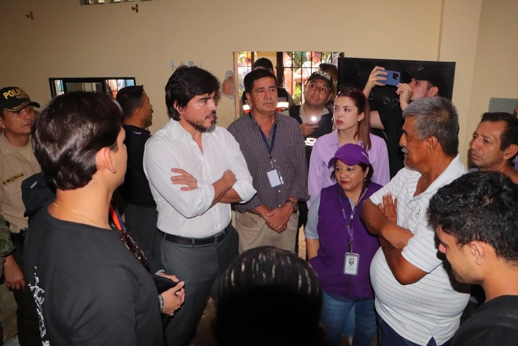 Portoviejo Alcalde Javier Pincay Gobierno Inmobiliar MIES Miduvi ayuda familias zona riesgo 12