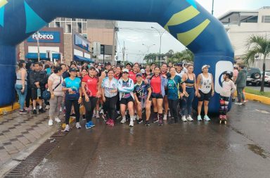 Portoviejo. Más de 800 personas participaron en la carrera benéfica 'Corre 5k solidarios'