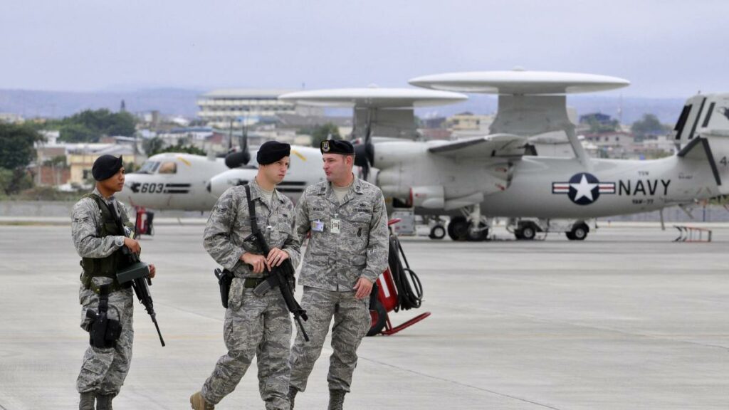 ecuador-estaria-negociando-base-militar-de-estados-unidos-en-manta