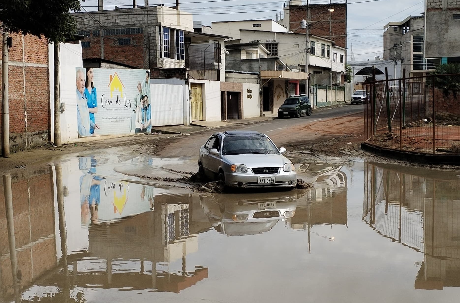 Ciudadanos demandan mantenimiento de tuberías y alcantarillado para evitar calles inundadas y mitigar los riesgos ante las próximas lluvias.