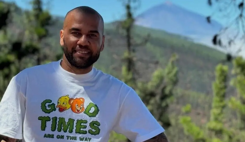 Dany Alves, jugador brasileño de fútbol