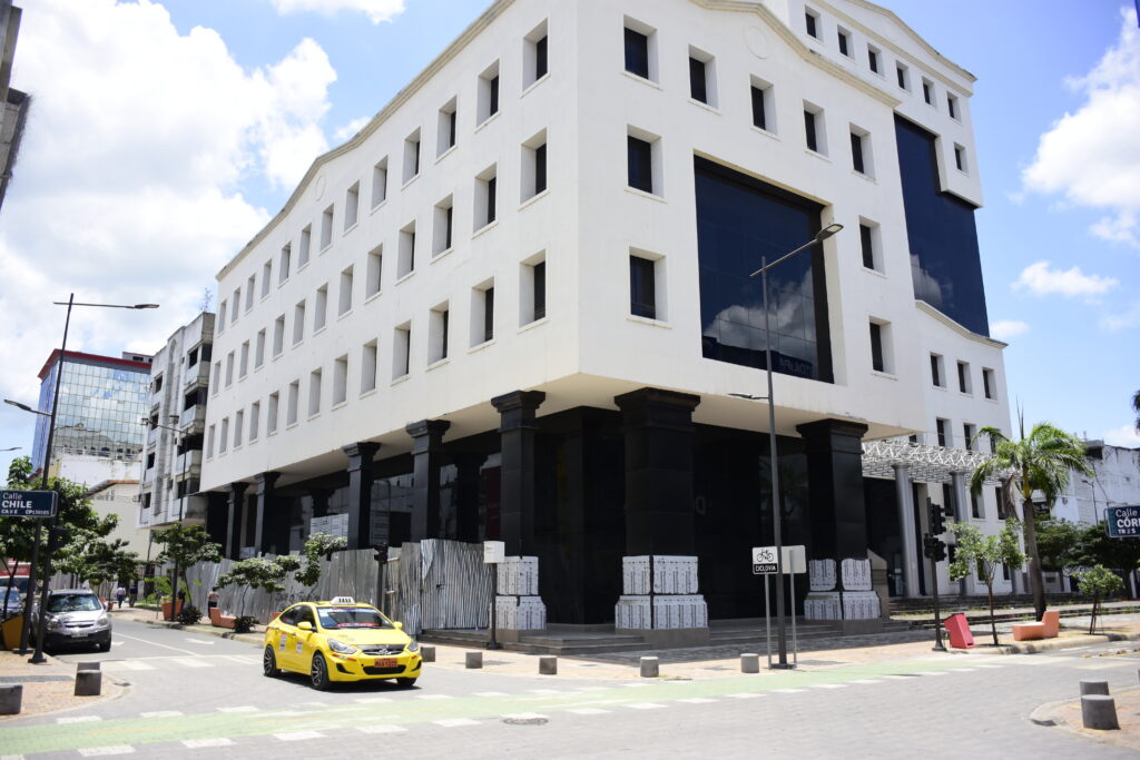 palacio de justicia portoviejo obra