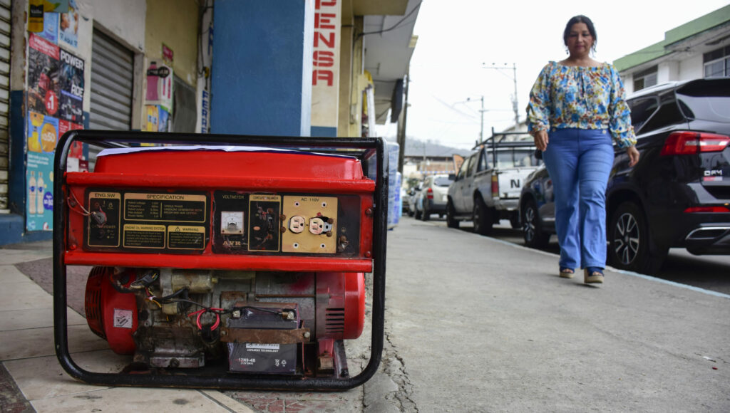apagones, Ecuador, generador, crisis energética