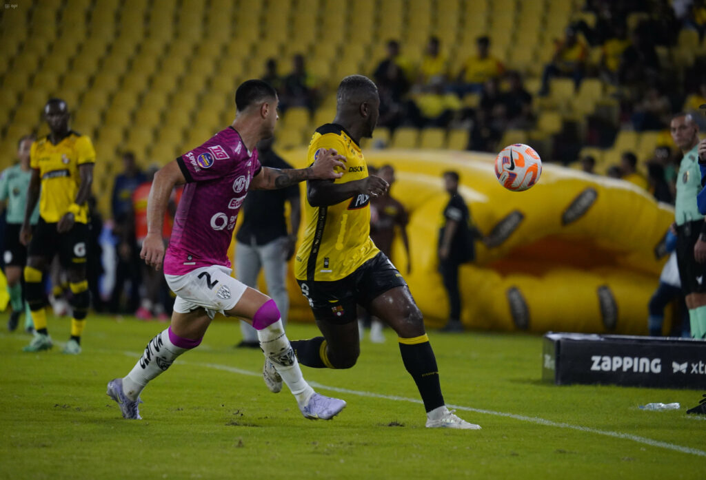 barcelona vs independiente del valle-fase de grupos-copa libertadores