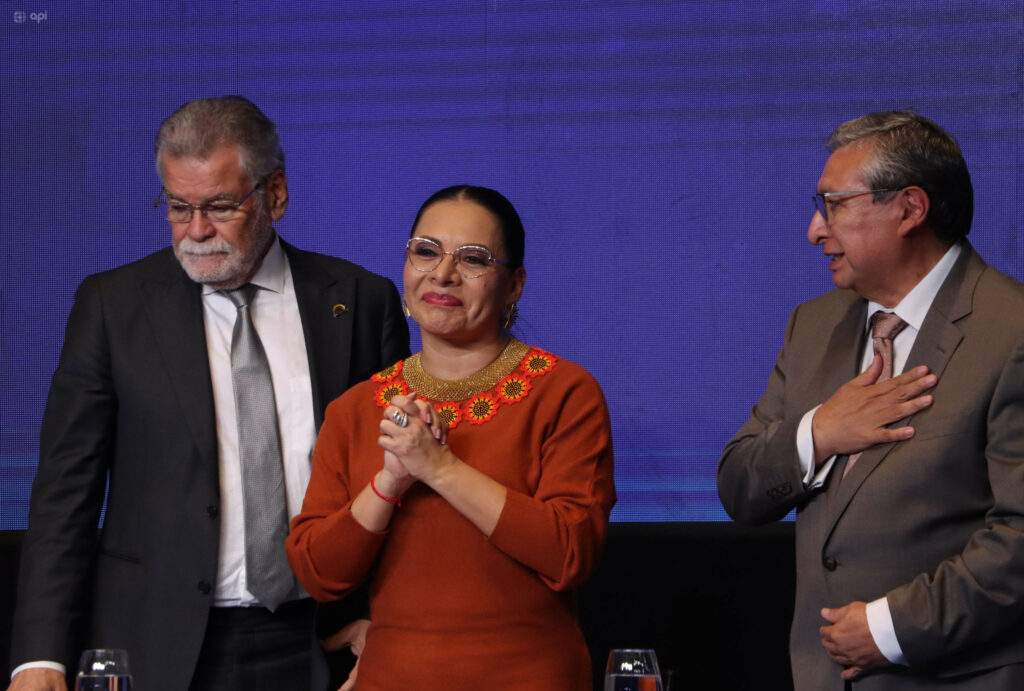 Diana Atamaint, presidenta del Consejo Nacional Electoral (CNE), Diana Atamaint, respondió a las declaraciones del presidente venezolano Nicolás Maduro