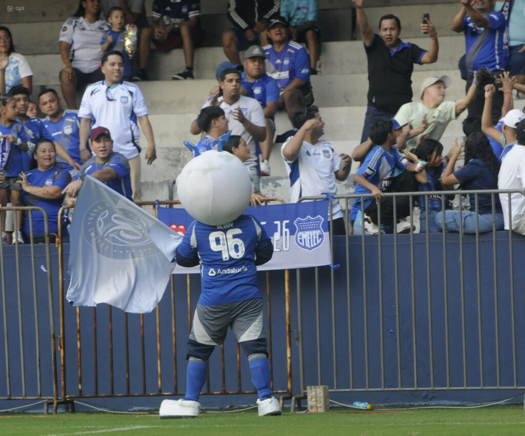 ¡Emelec está de fiesta! El Bombillo celebra 96 años de gloria y pasión