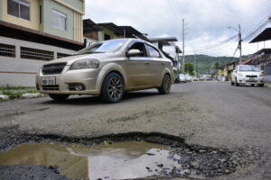 bache CALLE-LAS-ACACIAS-Y-AROMOS