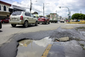 BACHE 5 DE JUNIO Y JIPIJAPA
