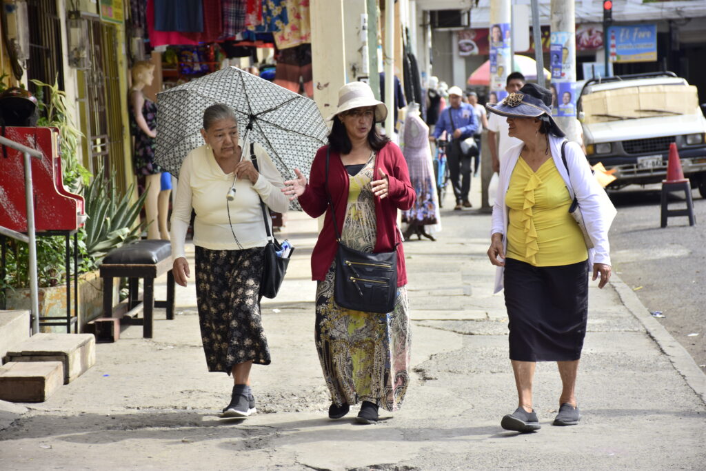 El clima de este viernes 18 de abril sorprende: esto debes saber si vas a salir