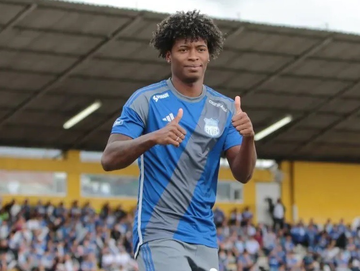A la esposa y al hijo de Jackson Rodríguez, jugador del Club Sport Emelec, los secuestraron durante la madrugada en Guayaquil