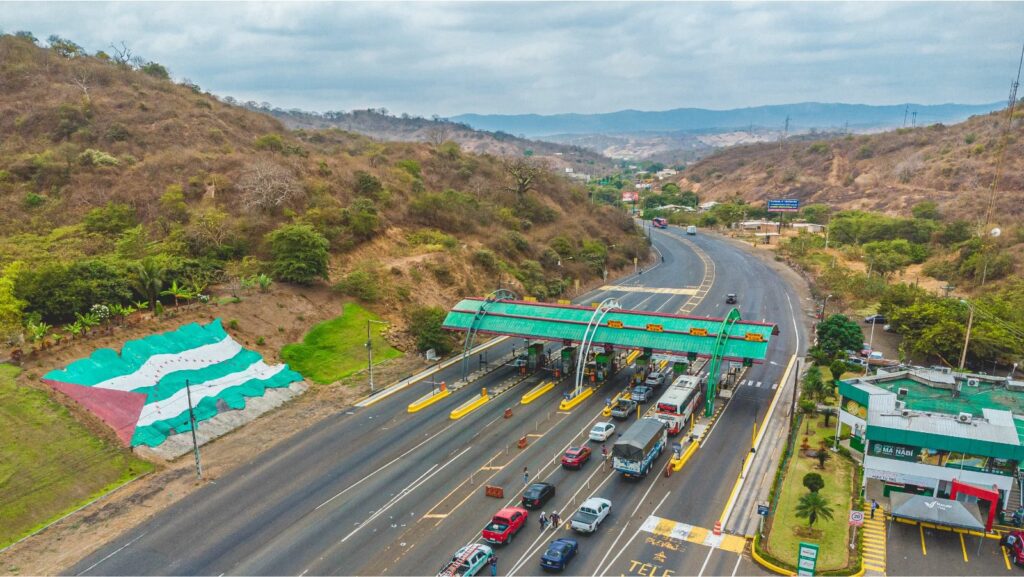 Aceptan medida cautelar presentada por la Prefectura por vía Portoviejo - Montecristi