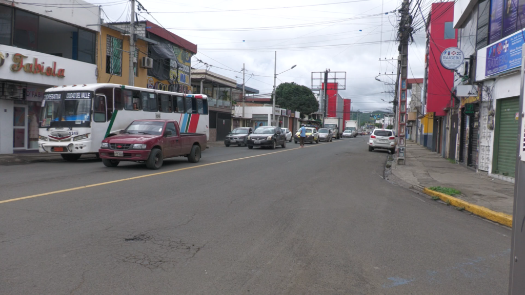 Así es el estado del tráfico vehicular saliendo de casa este viernes 4 de abril