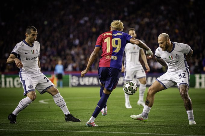 Barcelona e Inter empatan 3-3 en vibrante semifinal de ida de la Champions League.
