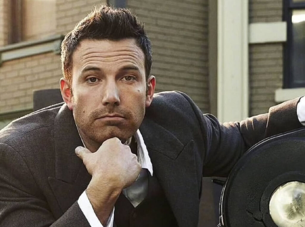 Ben Affleck reaparece con anillo de bodas en el set de su nueva película