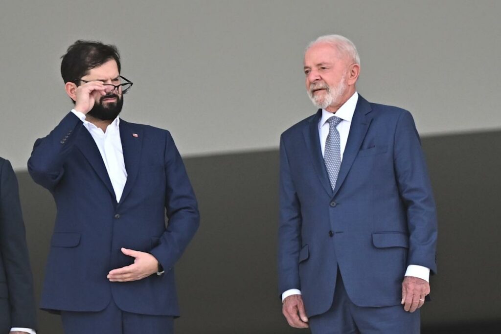 Boric y Lula sellan acuerdos en defensa del libre comercio y la integración regional.