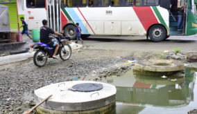 CALLE-TOMAS-LARREA-ABANDONADA-POR-FALTA-DE-RECURSOS-DEL-MUNICIPIO