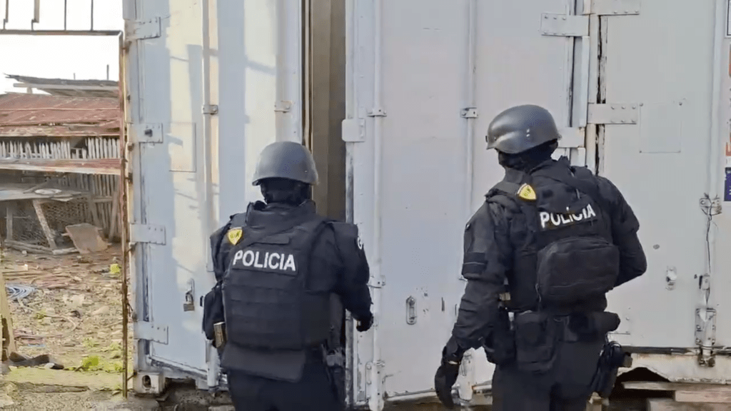 Hasta abril , la Policía Nacional reporta la incautación de unas 100 toneladas de droga