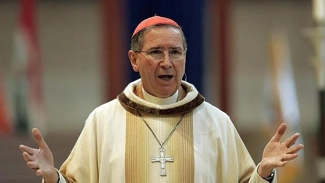 Cardenal Roger Mahony, acusado de encubrir abusos sexuales, ayudará a cerrar el ataúd del papa Francisco