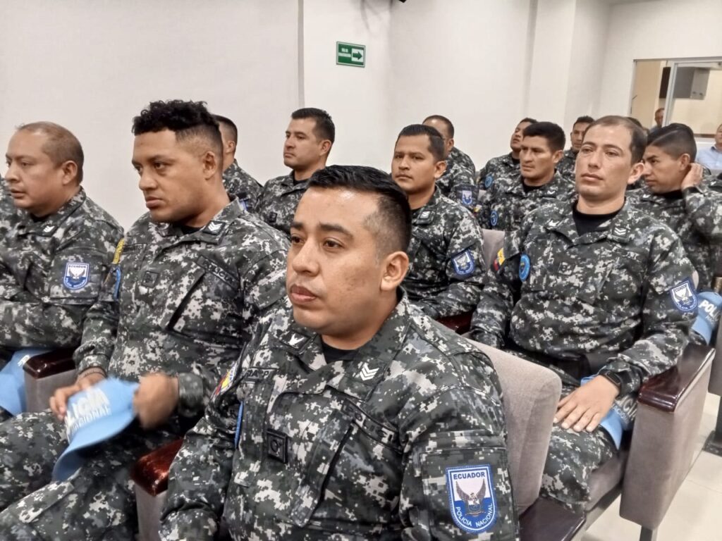 Los Cascos Azules de la Policía Nacional de Ecuador terminaron su trabajo en Manta.