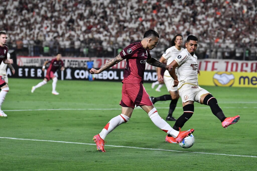 Copa Sudamericana: Universitario recibió a River Plate en el Estadio Monumental.